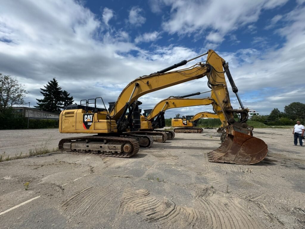 CAT 330F3